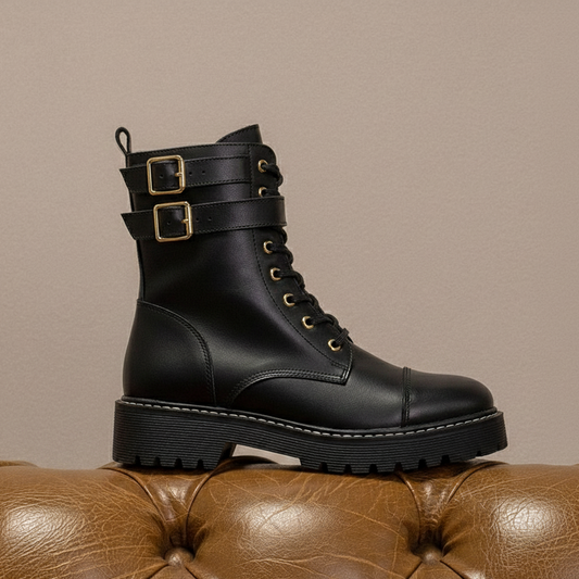 Coturno Feminino Cano Curto Em Couro Plataforma Alta Roqueira