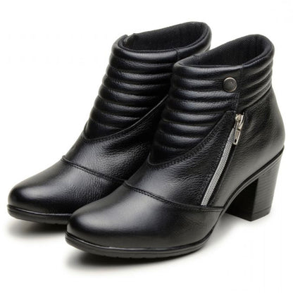Botinha Feminina Cano Baixo Em Couro Legítimo Preta Ziper